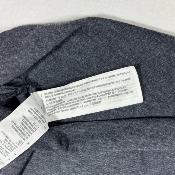 Rare Abercrombie & Fitch Gray Graphic Sleeveless Tee - Picture 4 of 6